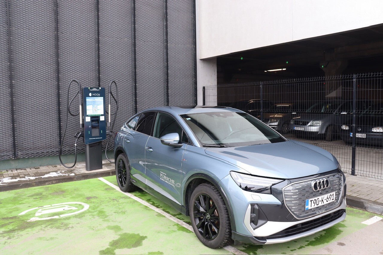 1763996611_692473c3e6e53